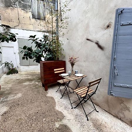 Duplex Centre Historique Arles Apartment Екстериор снимка
