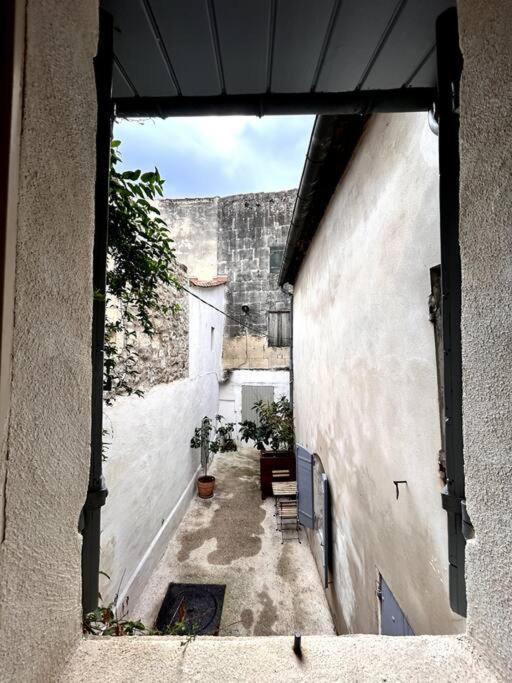 Duplex Centre Historique Arles Apartment Екстериор снимка