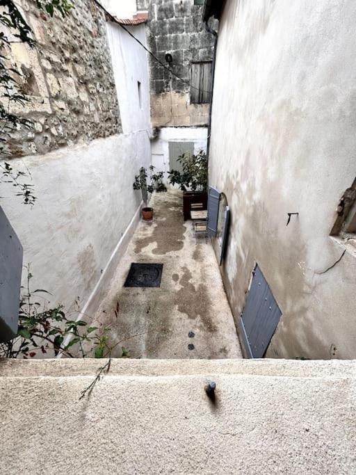 Duplex Centre Historique Arles Apartment Екстериор снимка