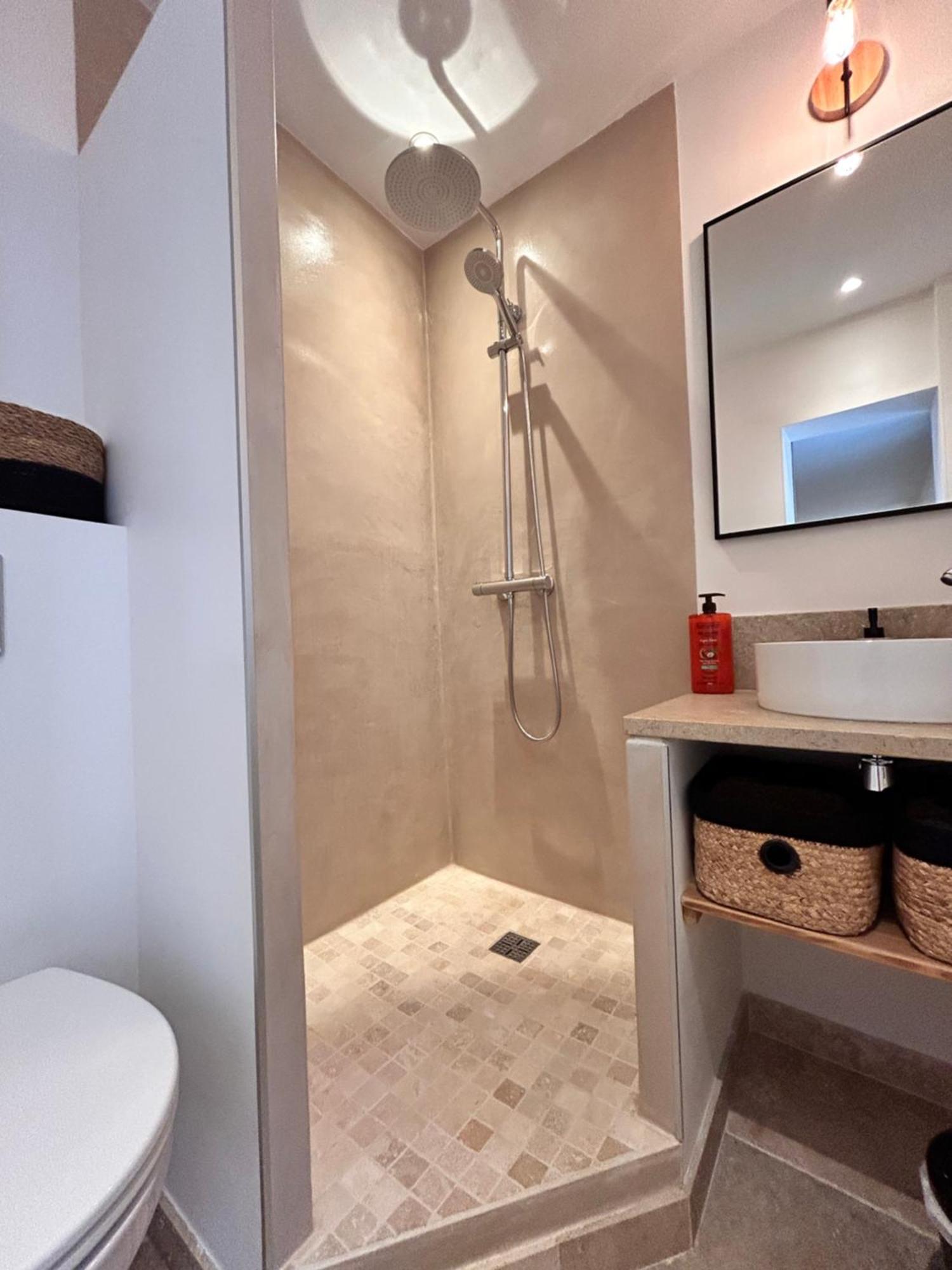 Duplex Centre Historique Arles Apartment Екстериор снимка